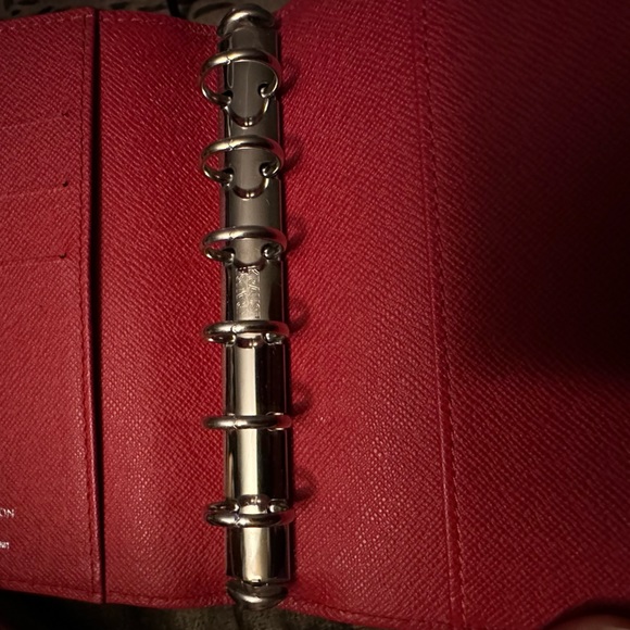 Authentic Louis Vuitton Small Ring Agenda in Epi Leather - Picture 12 of 12